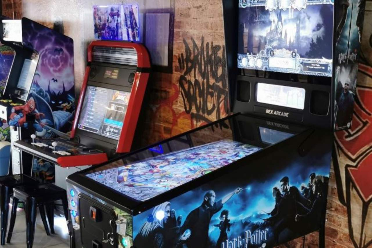 Múltiples modelos de pinball virtual de la mano de Rex Arcade