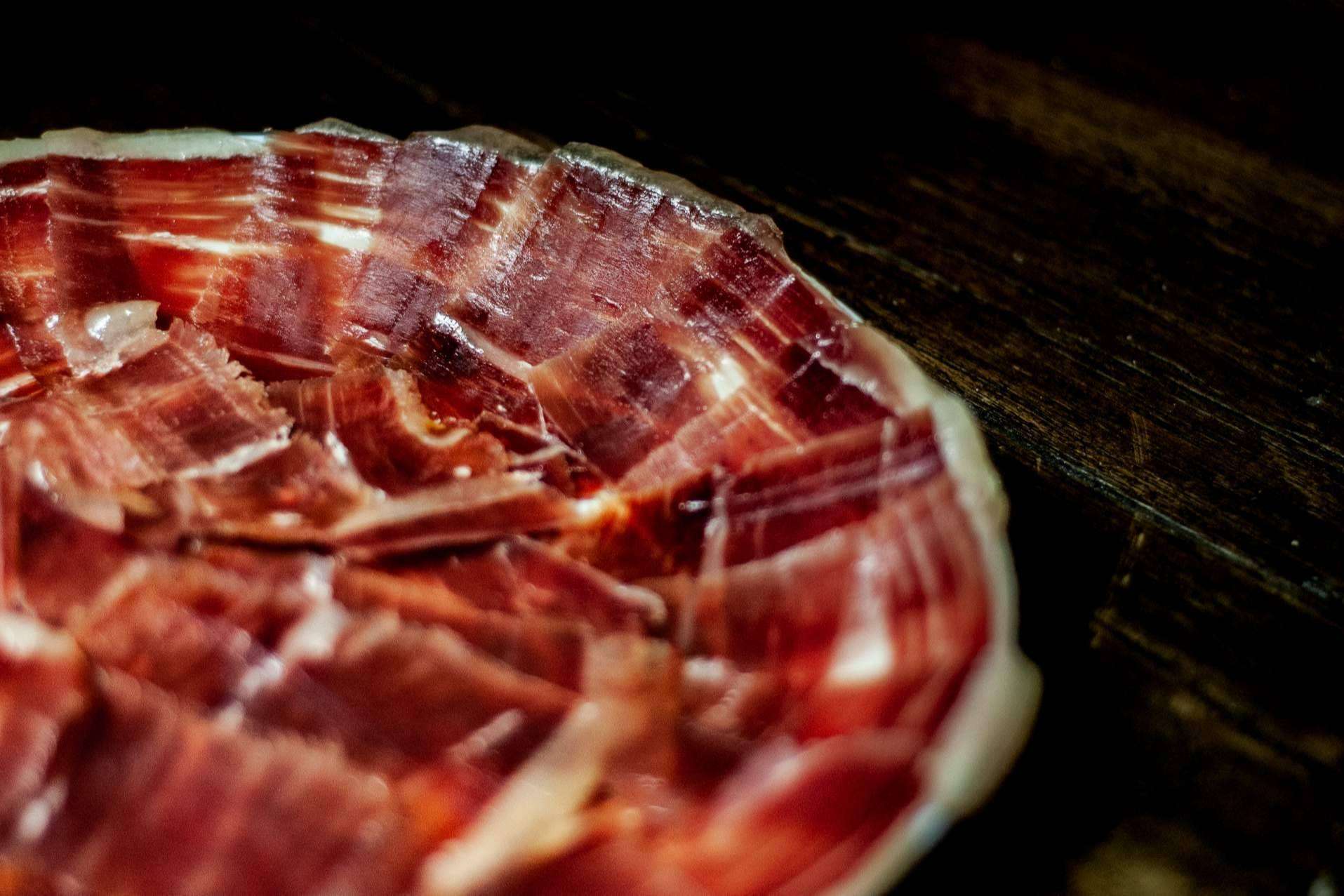 La marca Torrecinas dispone del gran protagonista de la gastronomía española, el jamón ibérico de bellota de Torrencinas