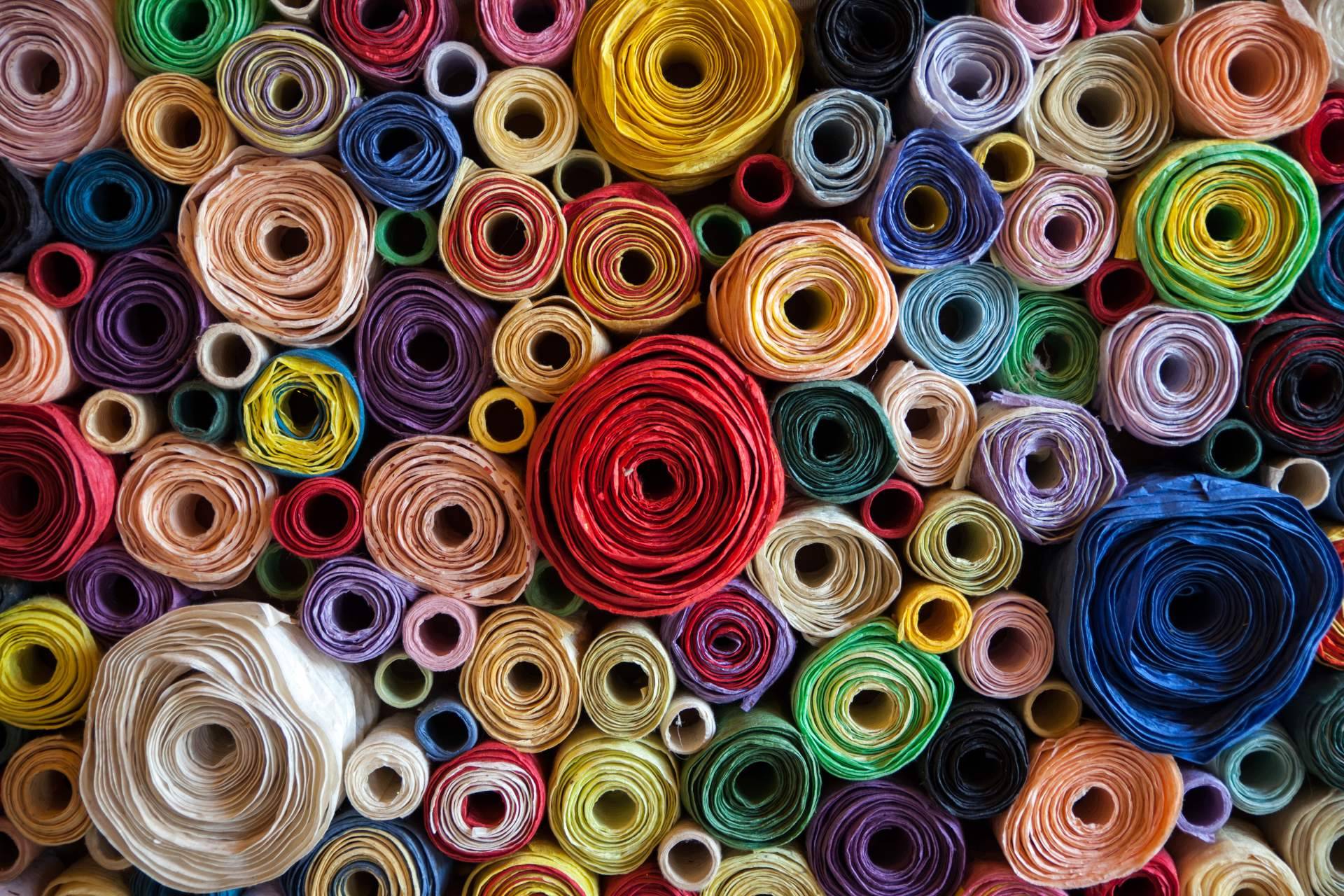 La tienda de telas online, Tejidos El Kilo, brinda la opción de crear la ropa propia mediante la venta de telas online