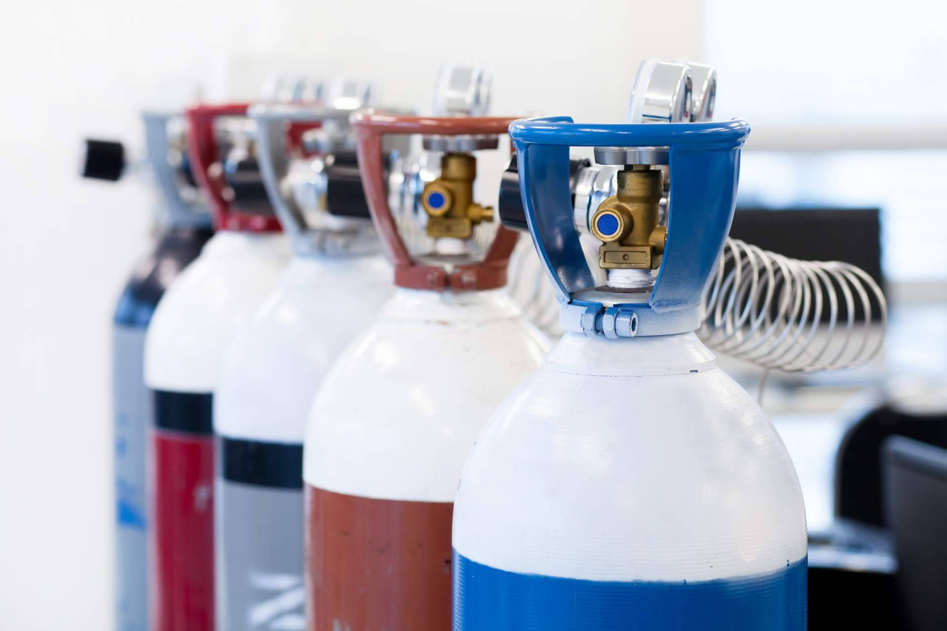 Las soluciones de Bidasogaz en material de soldadura de Bidasogaz: la Botella de Argón Puro y la Mezcla Argón Co2