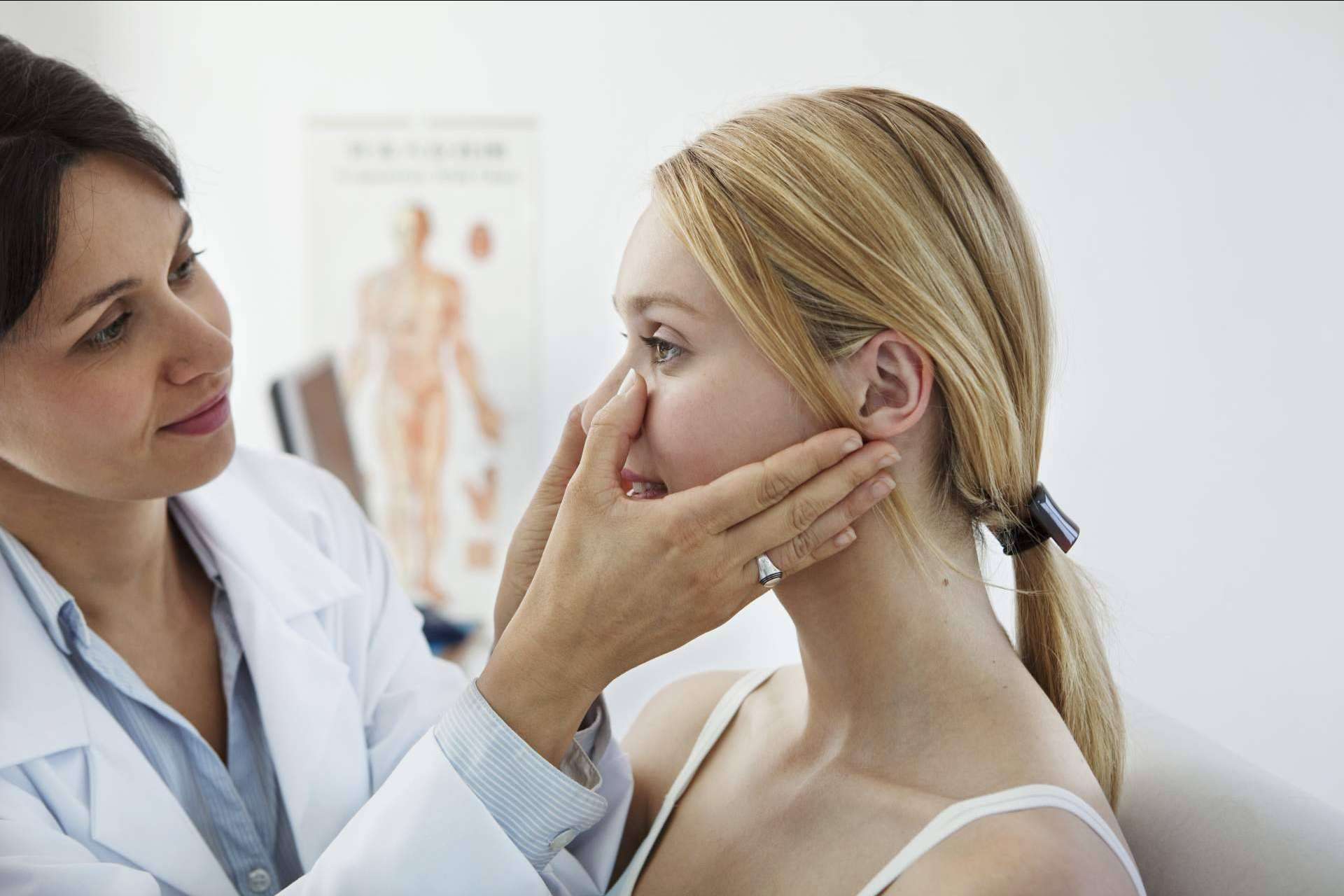 Corregir imperfecciones de la nariz sin cirugía es posible con la rinomodelación de ABB Medicina Estética