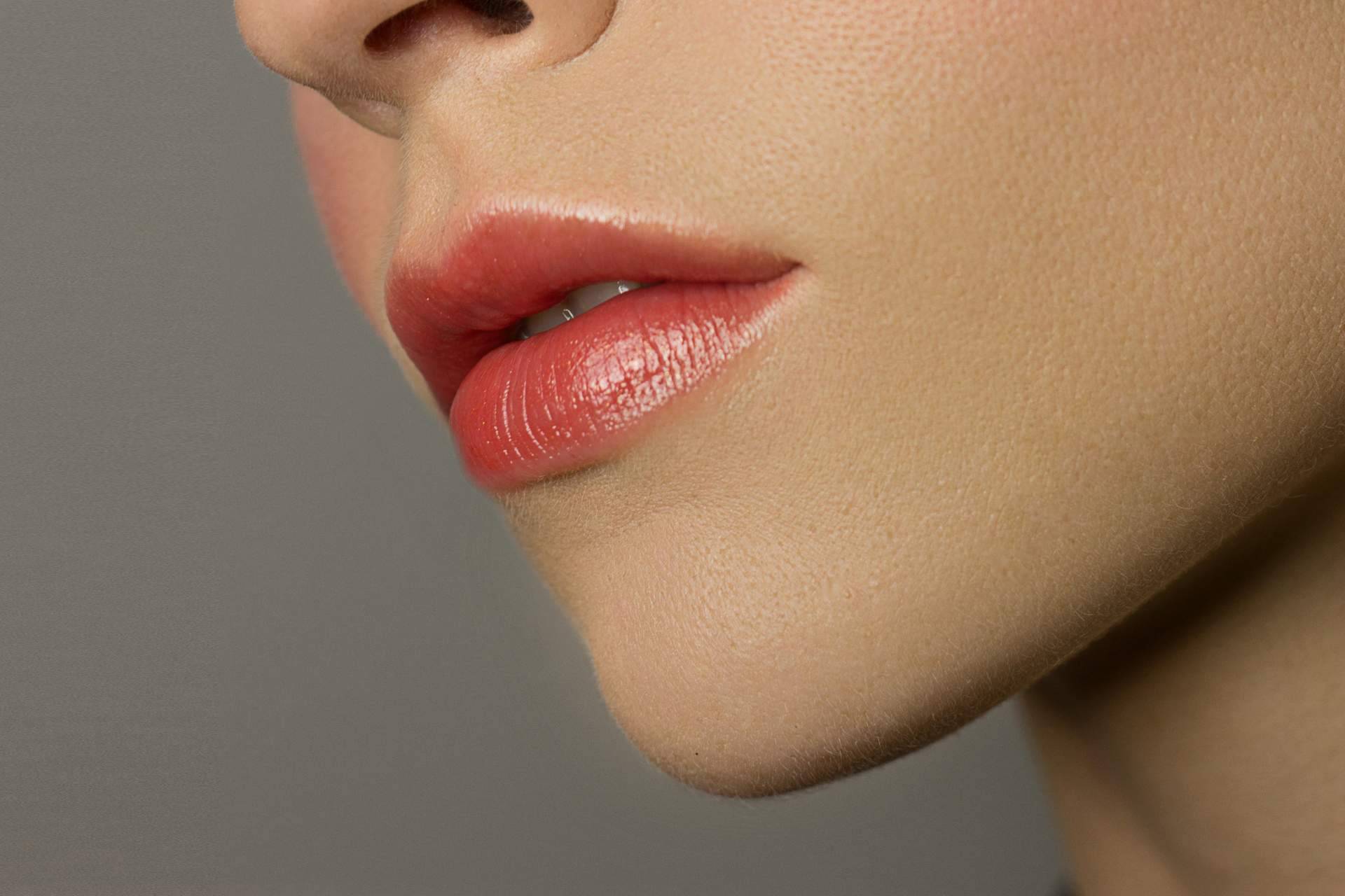 El aumento de labios realizado de Clínicas Be