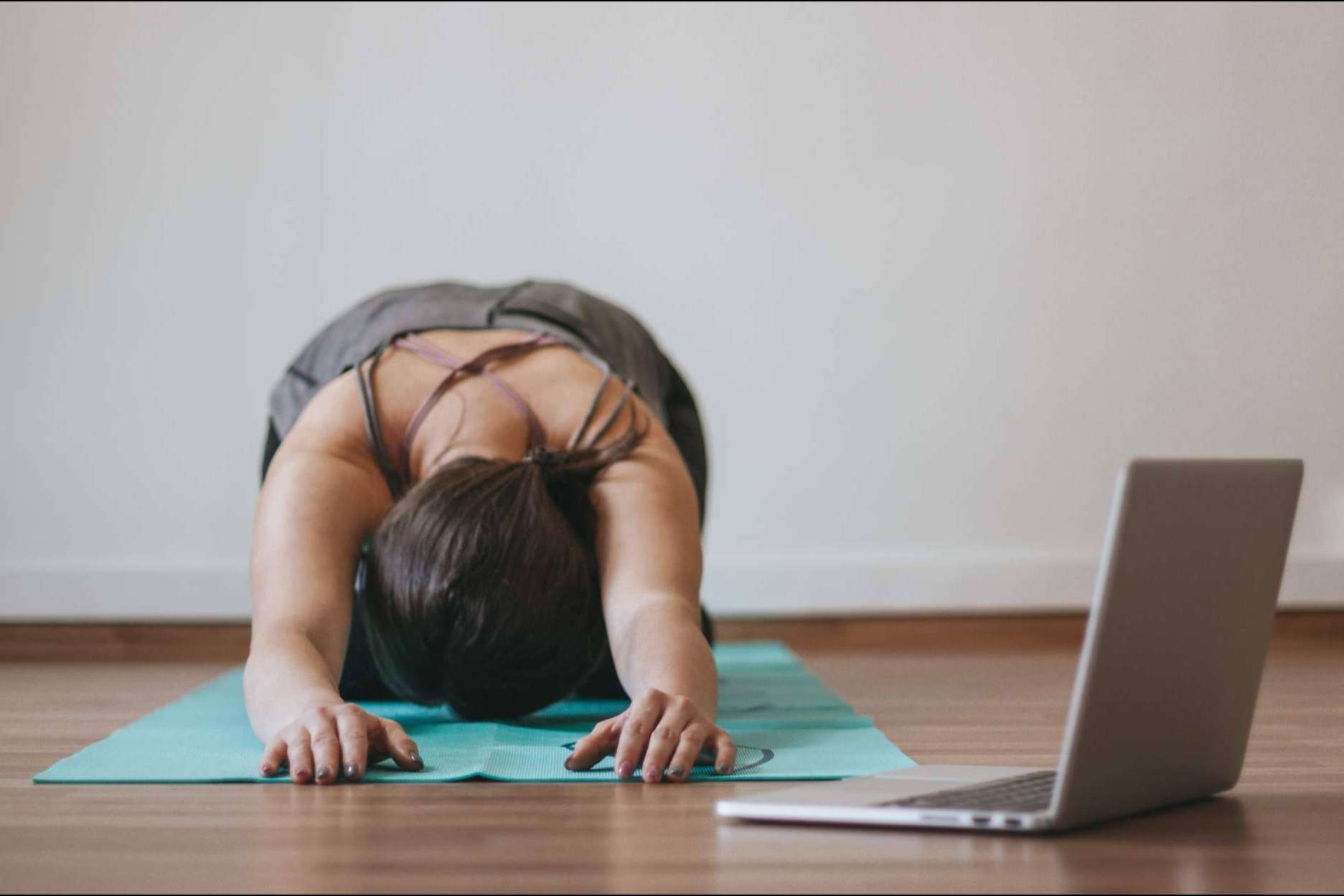 ¿Cómo elegir un profesorado de yoga online?