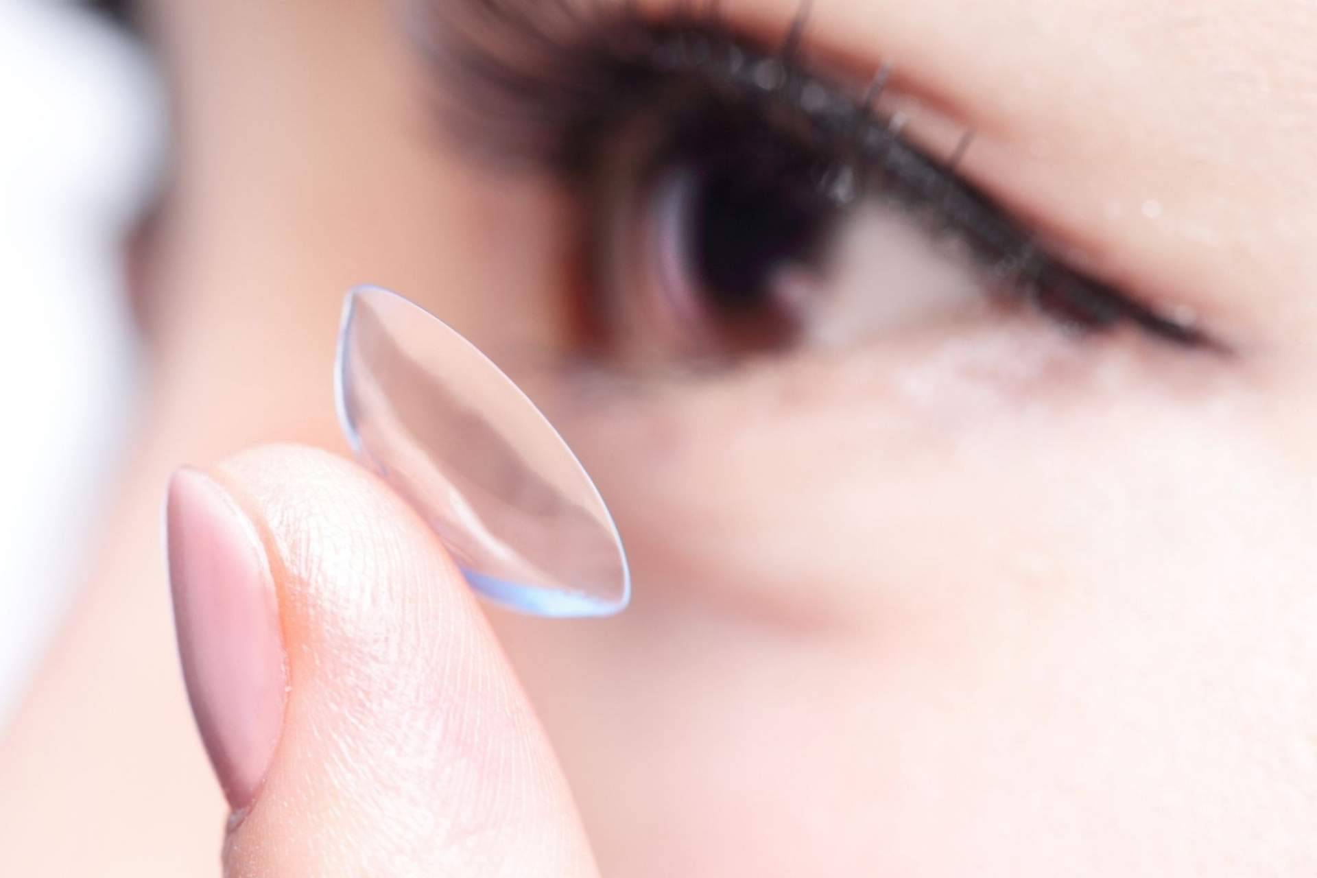 Reducir la miopía al dormir y levantarse con una visión perfecta con las Lentillas Nocturnas Orto-K de BENALÚA ÓPTICA