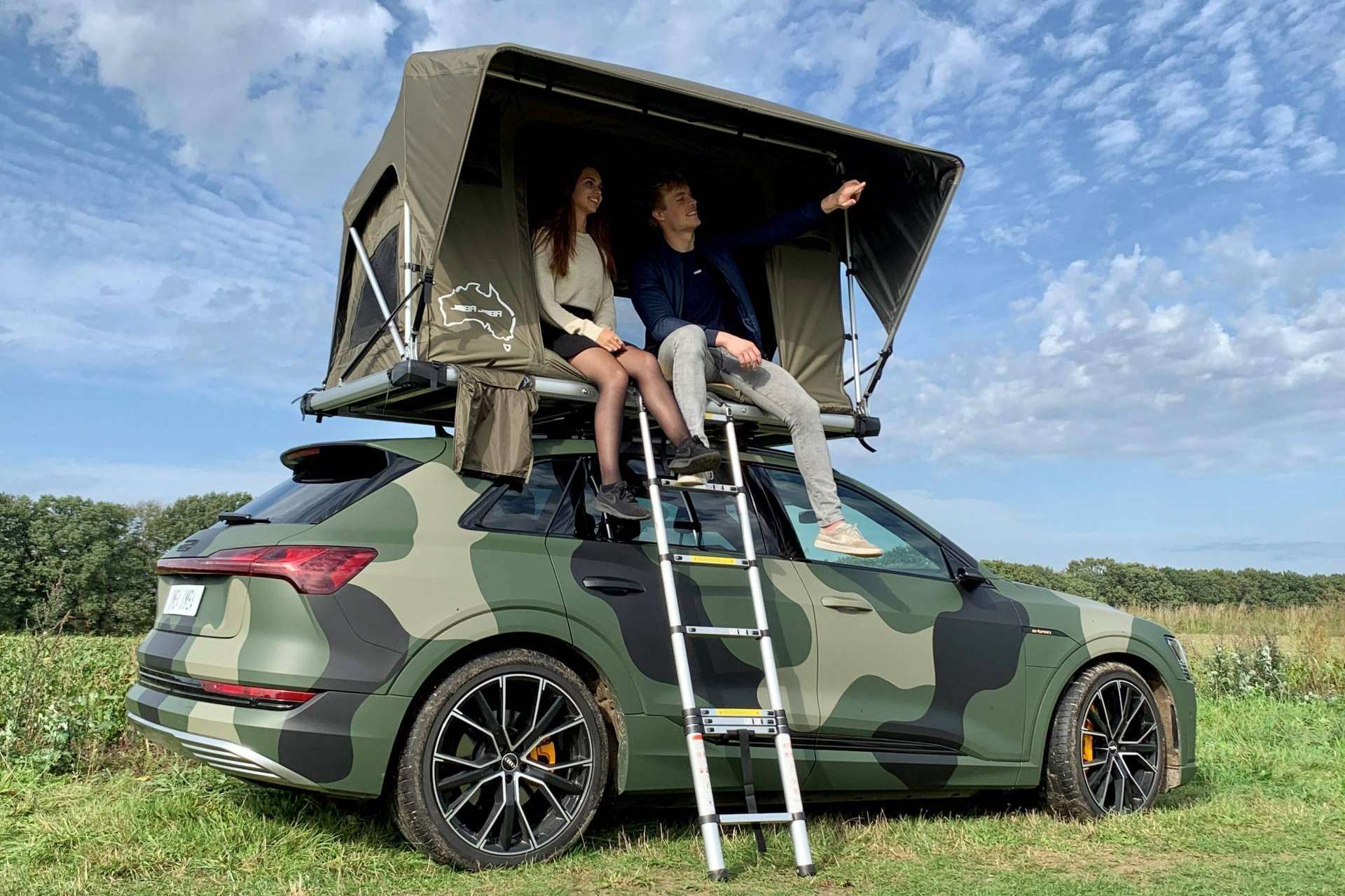 Camperizar fácilmente un coche con una tienda de techo de la tienda Foxcamper