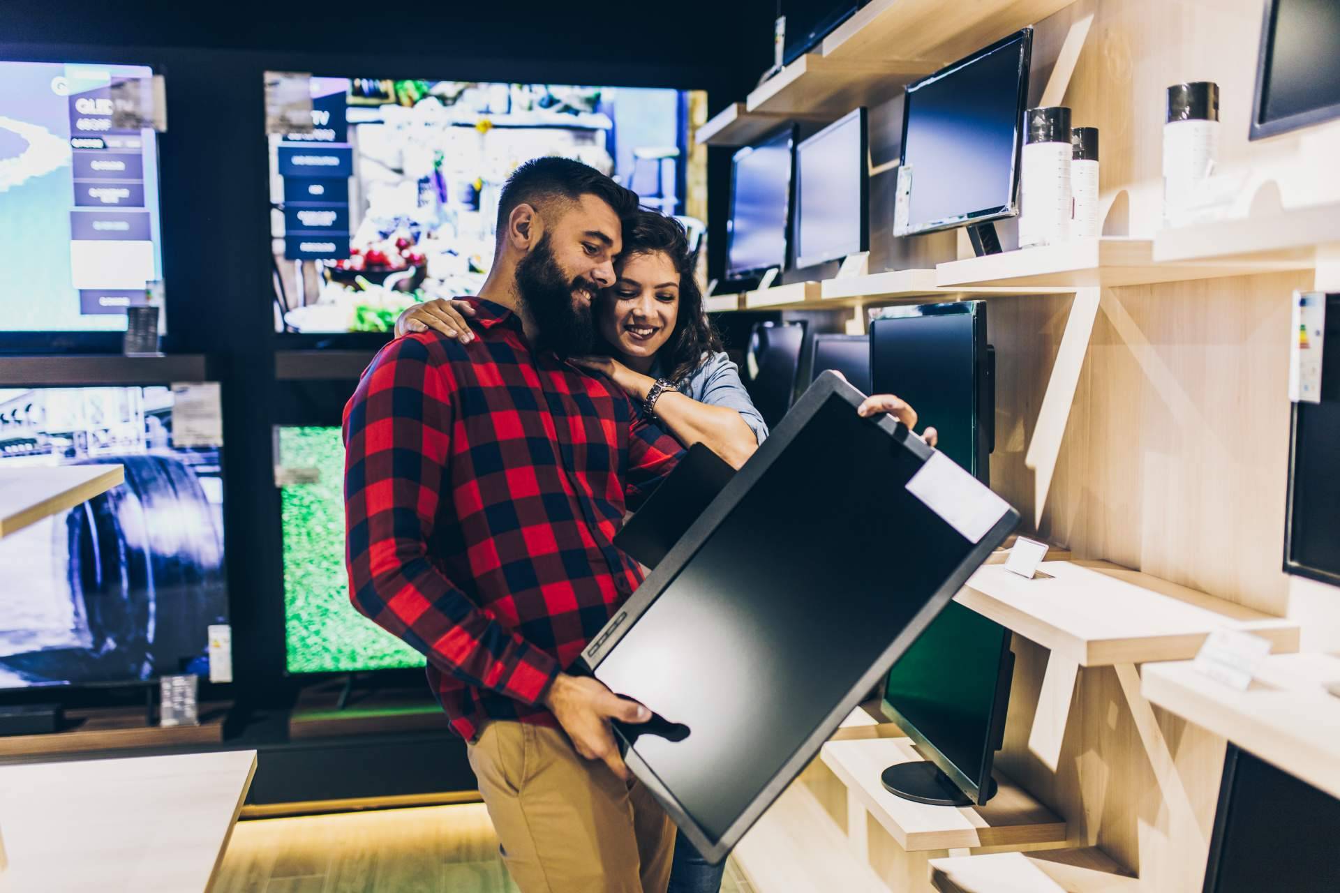 Globerada ofrece consejos para comprar un televisor, lo barato puede salir caro