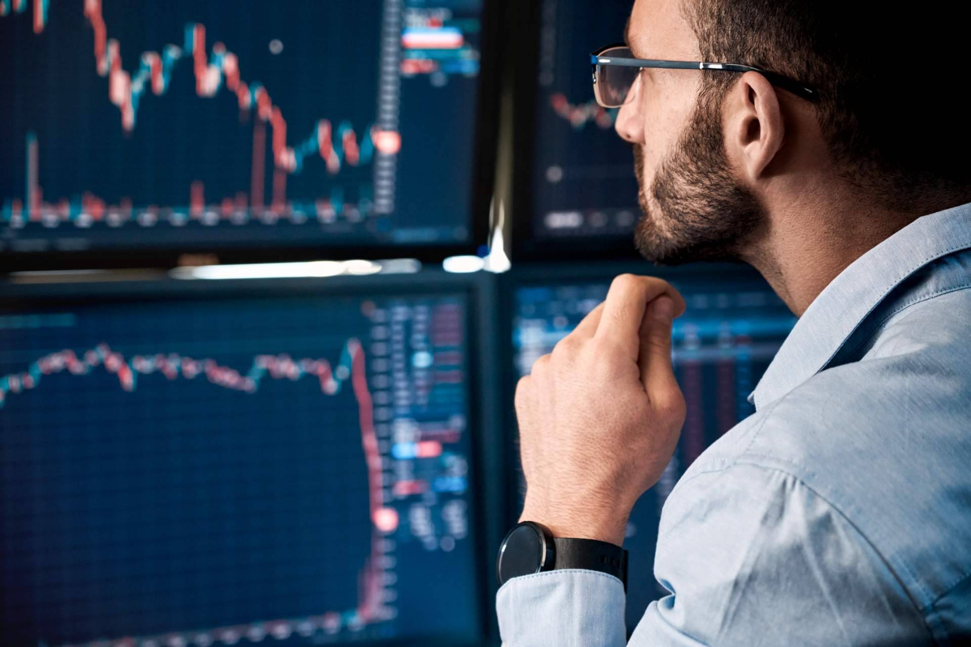 EducaCEP, una página web educativa explica cómo comprar acciones de empresas de manera segura