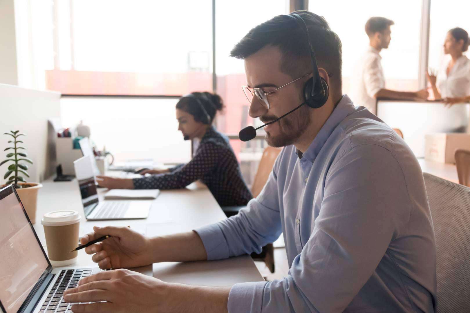 Números de teléfono de atención al cliente a través de un clic gracias a Número de Información