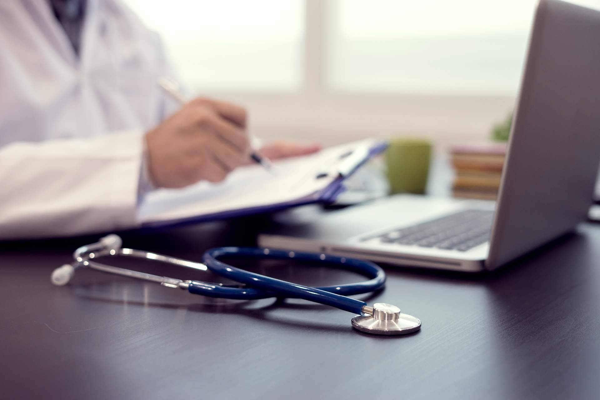 La inteligencia artificial y Dekines para la gestión de quirófanos y consultas hospitalarias