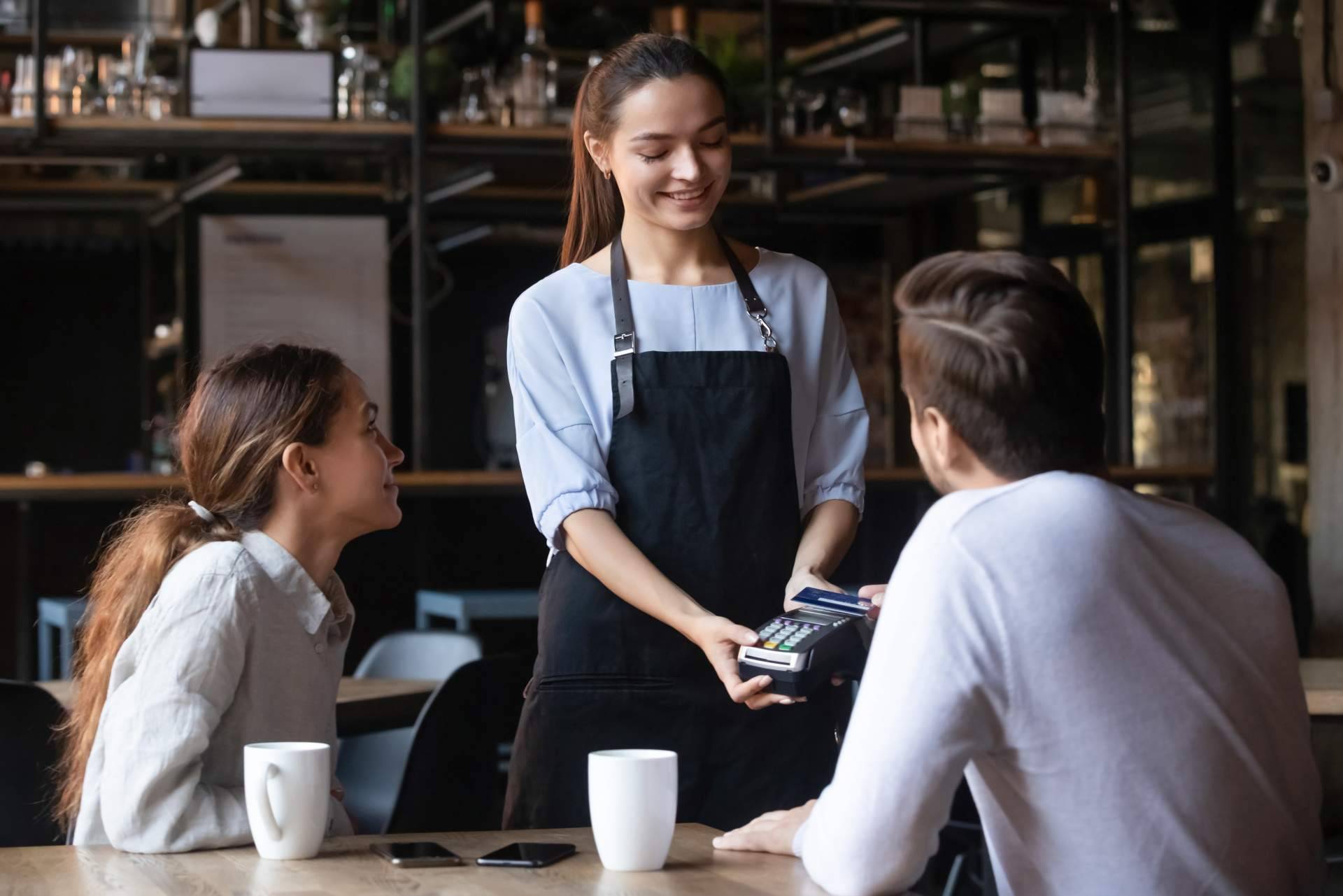 Digitalizar el registro horario de los empleados de hostelería, con Miss Tipsi