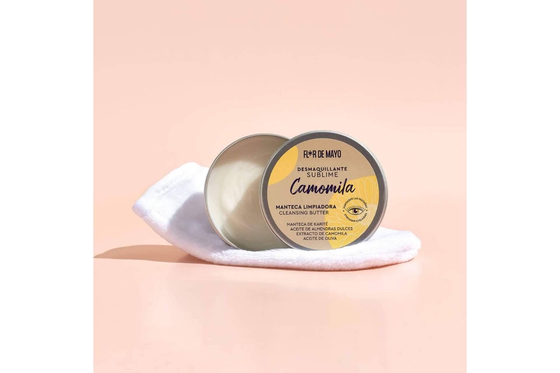 Los productos de camomila de Flor de Mayo permiten unirse a la Doble Limpieza y cuidar a fondo la piel