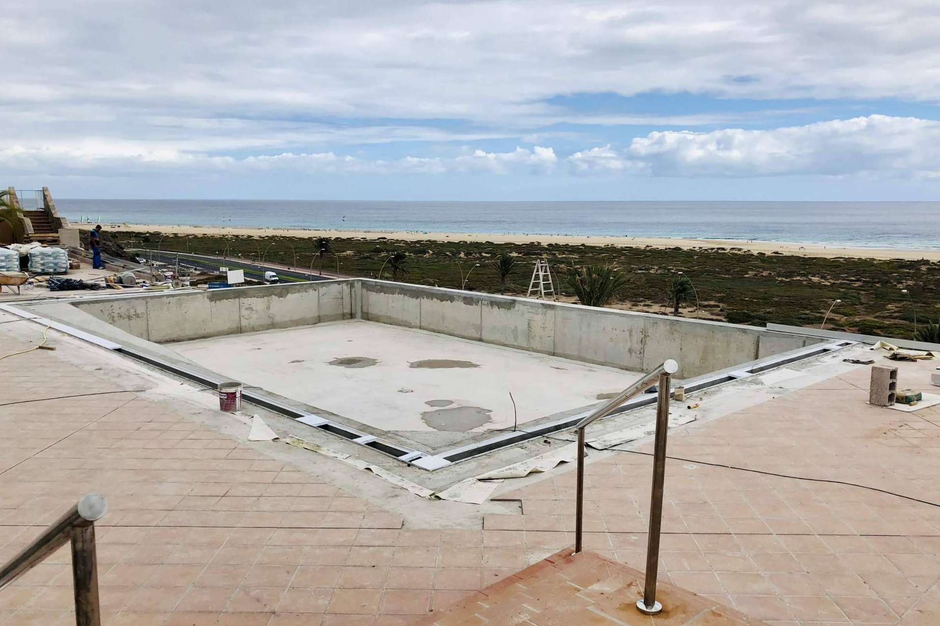 El modo de tratar la estanqueidad de piscinas y depósitos de agua potable, por ClauniCanarias