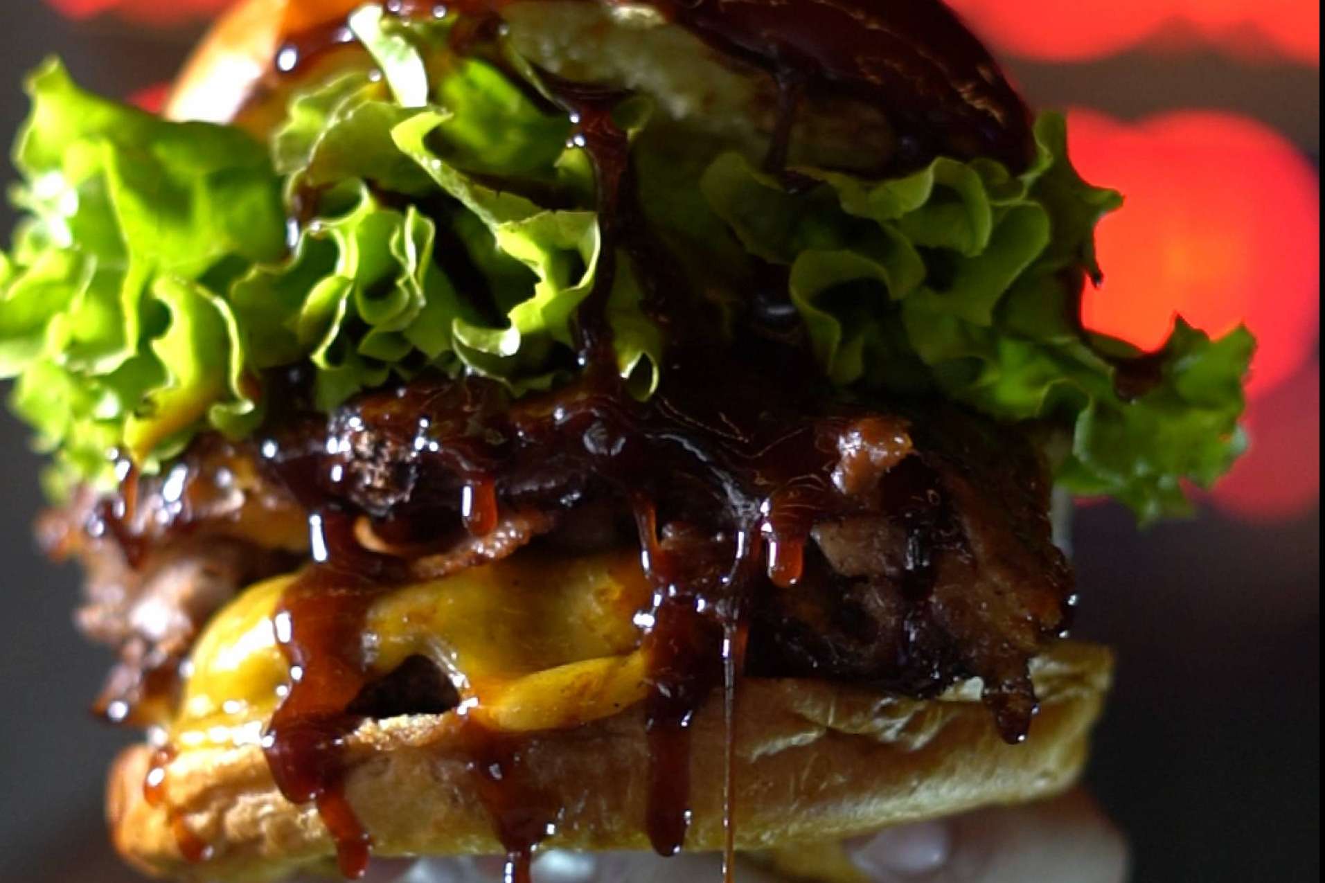 #PORNEAT, la hamburguesería que arrasa en las redes