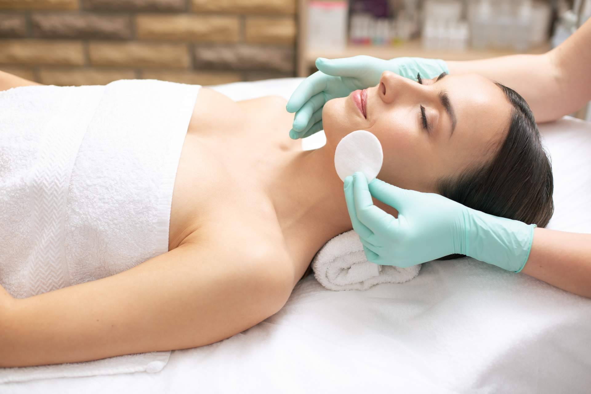 El tratamiento de limpieza facial que ofrece Neobelle