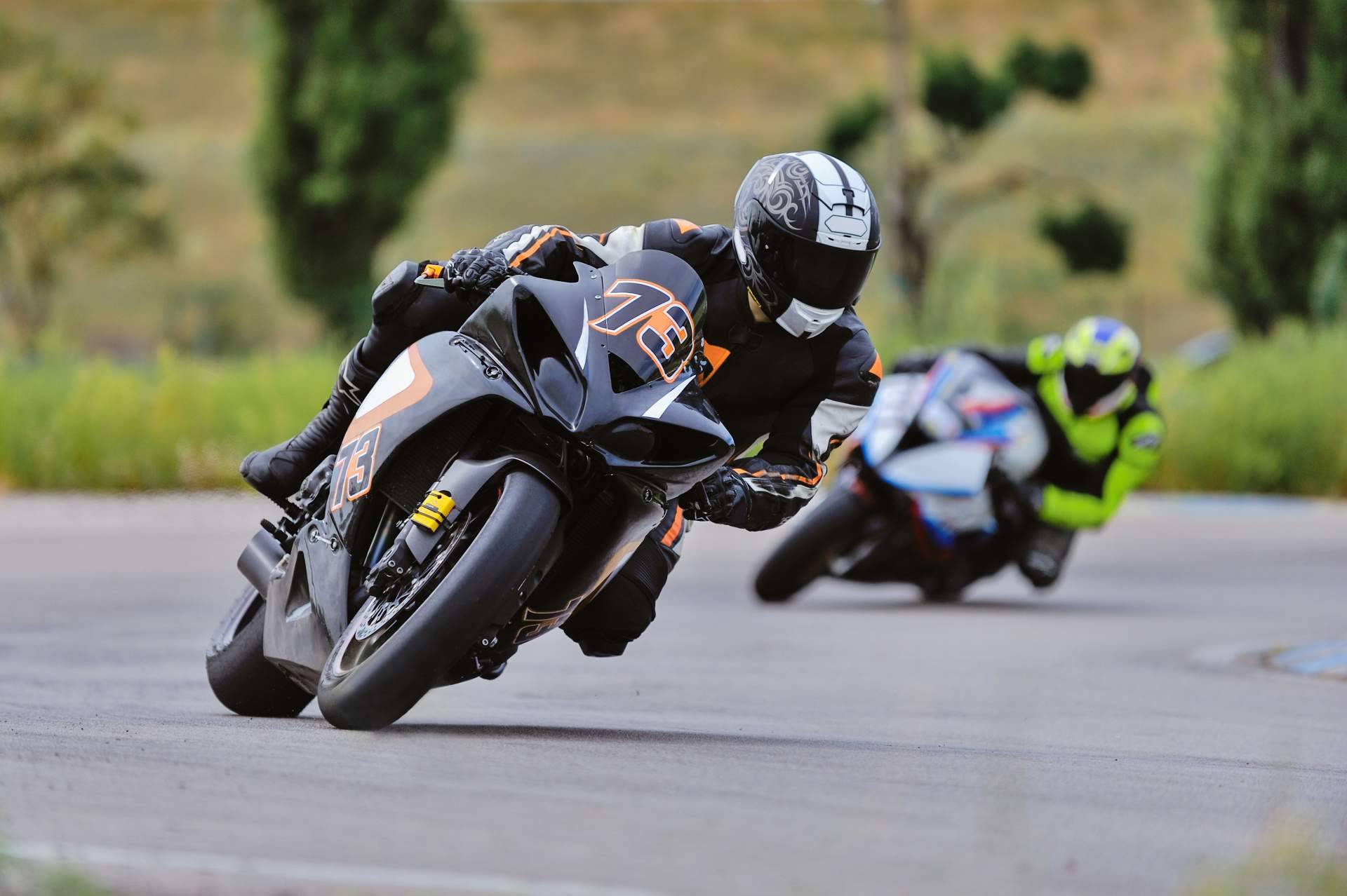 ¿Qué modalidades existen en el mundo del motociclismo?, por EGINER, expertos en la copia de llaves de moto