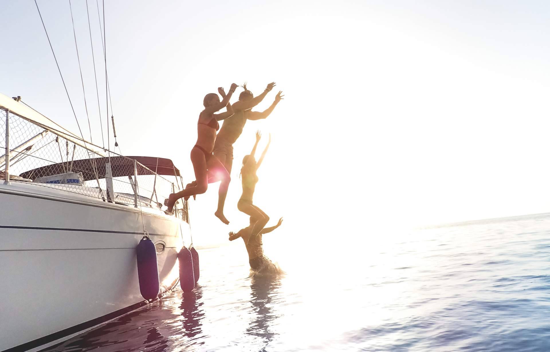 Regalar experiencias en el mar con los bonos de Navega y comparte