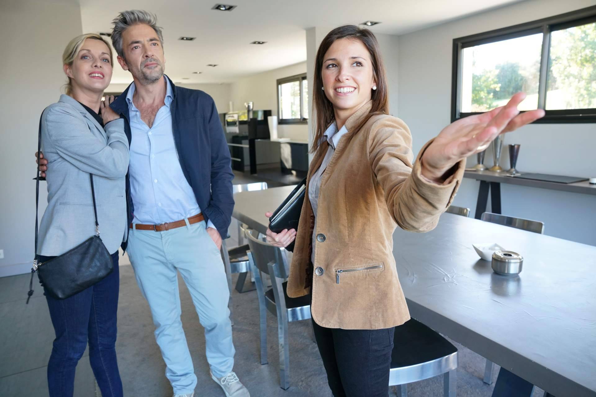 M&L Consulting cuenta con un equipo de agentes inmobiliarios