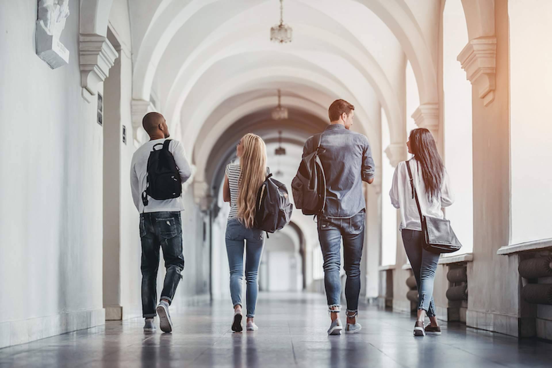 Ayuda Universitaria y su ayuda a la hora de escribir un abstract para cualquier investigación científica