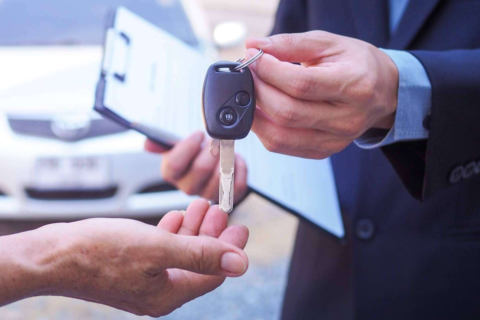 Viva Cars ofrece alquiler barato de coches en Benidorm y alrededores