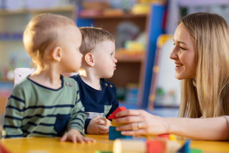 Servicio de cuidado de niños a domicilio en Madrid de la mano de Noviser