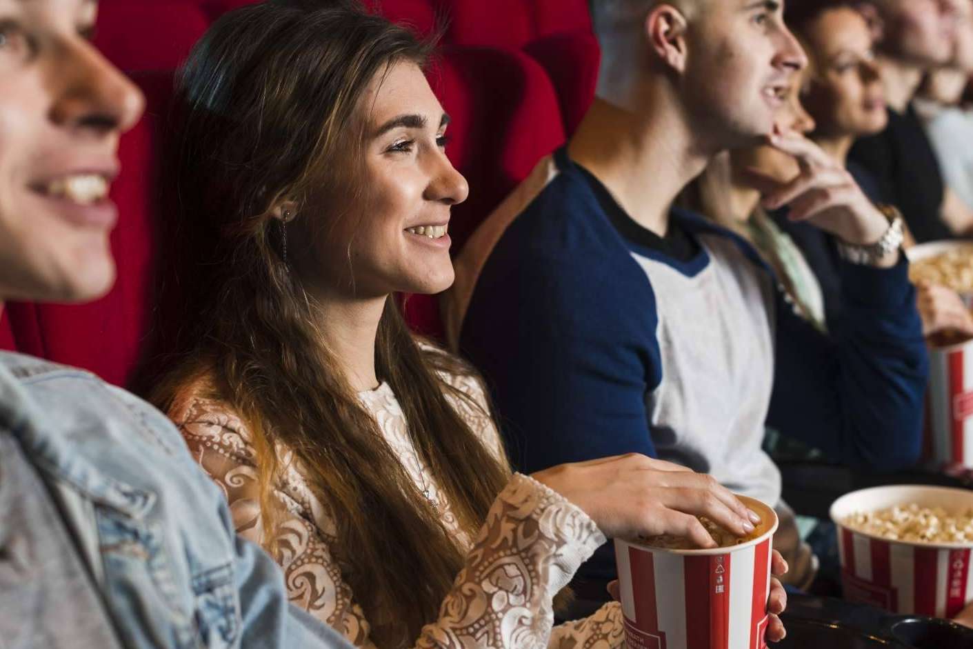¿Qué tipos de salas de cine se pueden encontrar según su tecnología?