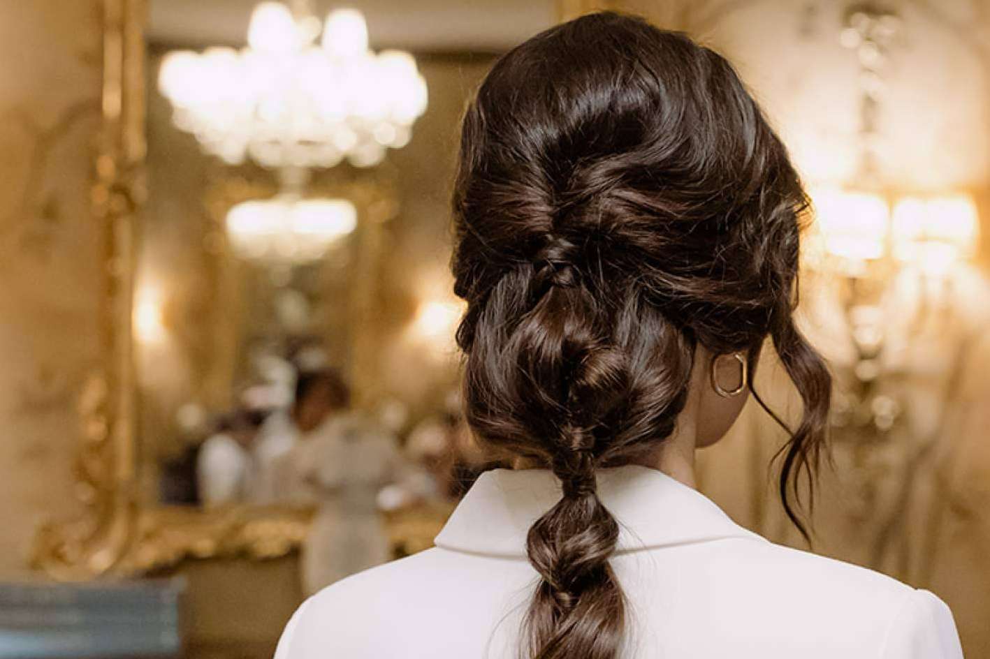 La estilista Susanna Cabrera, de Salón Toro, explica las tendencias en peinados para novias