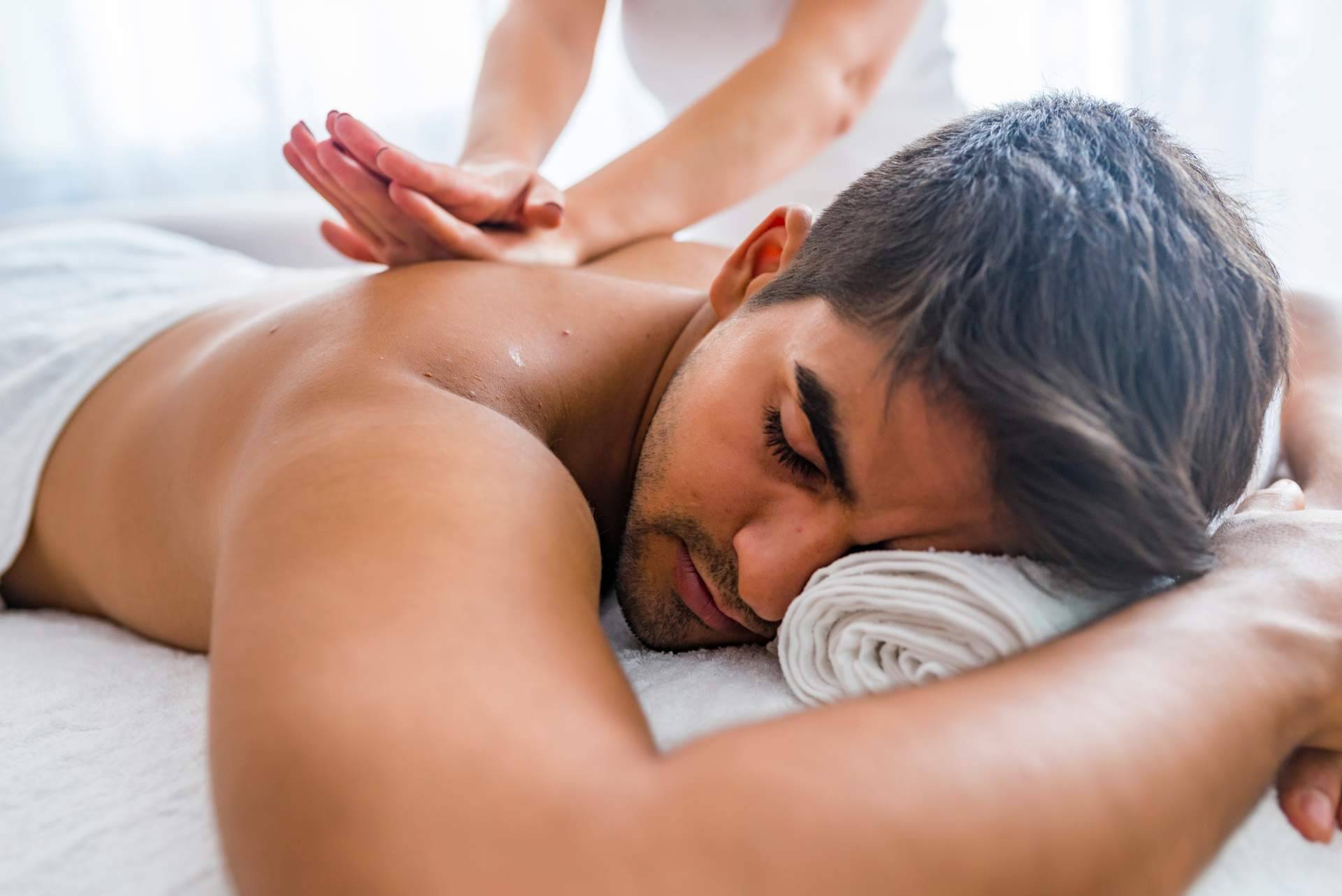 Masajes relajantes en Córdoba de la mano de Biozenter Wellness