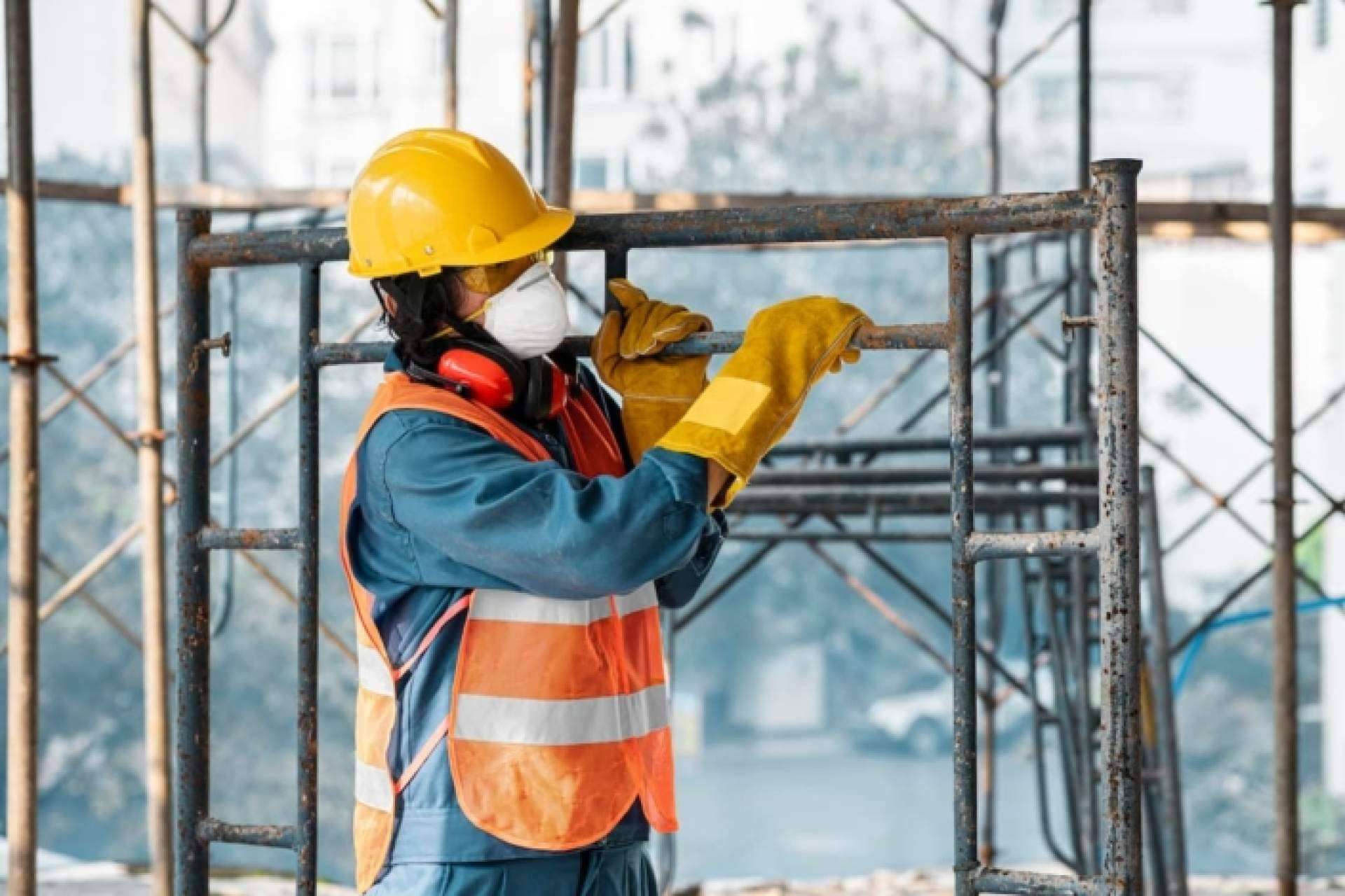 Venta y alquiler de material de construcción en Granada, con Sogessur