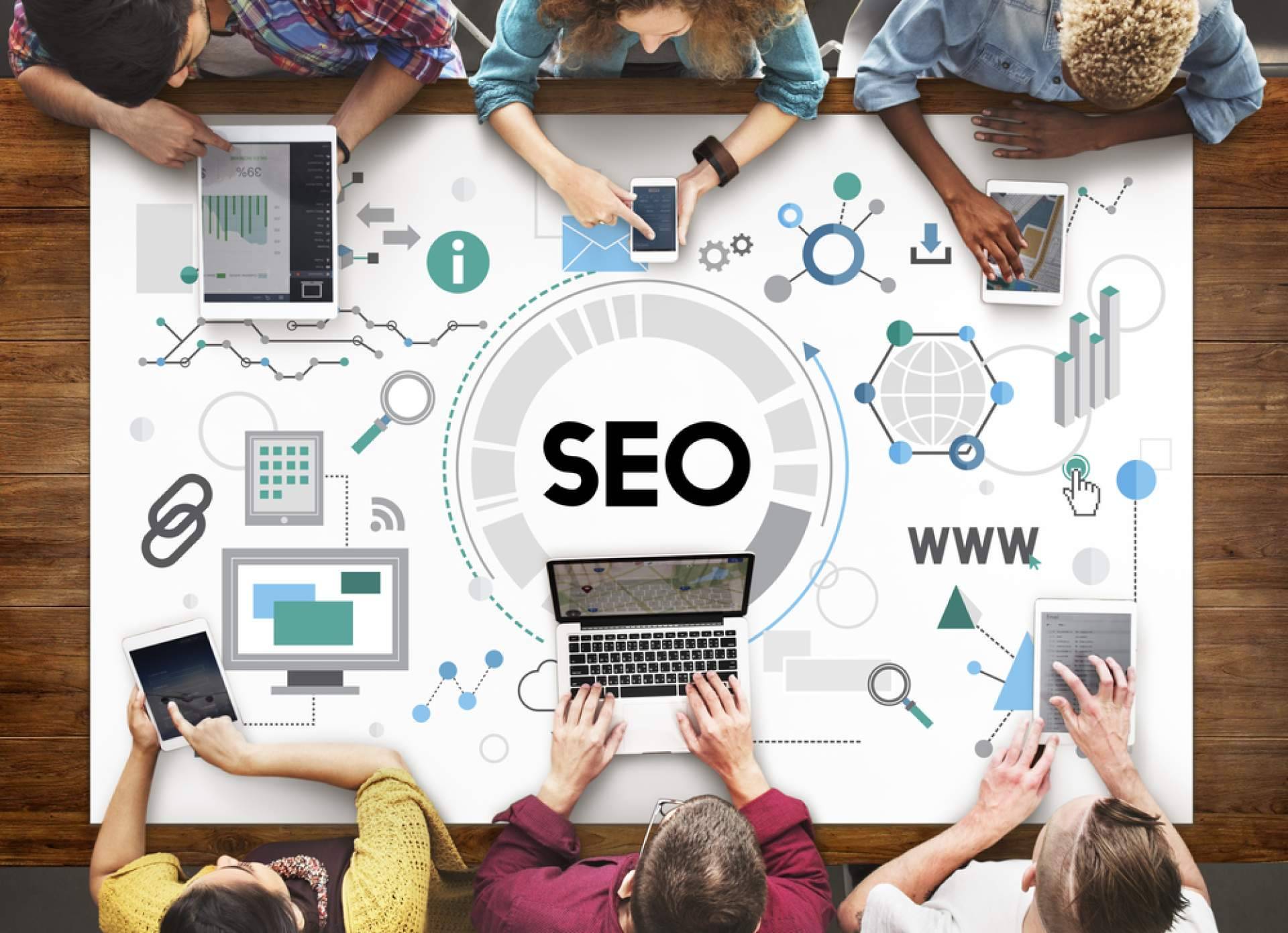 Queenpc explica las razones por las cuales optar por sus servicios de SEO