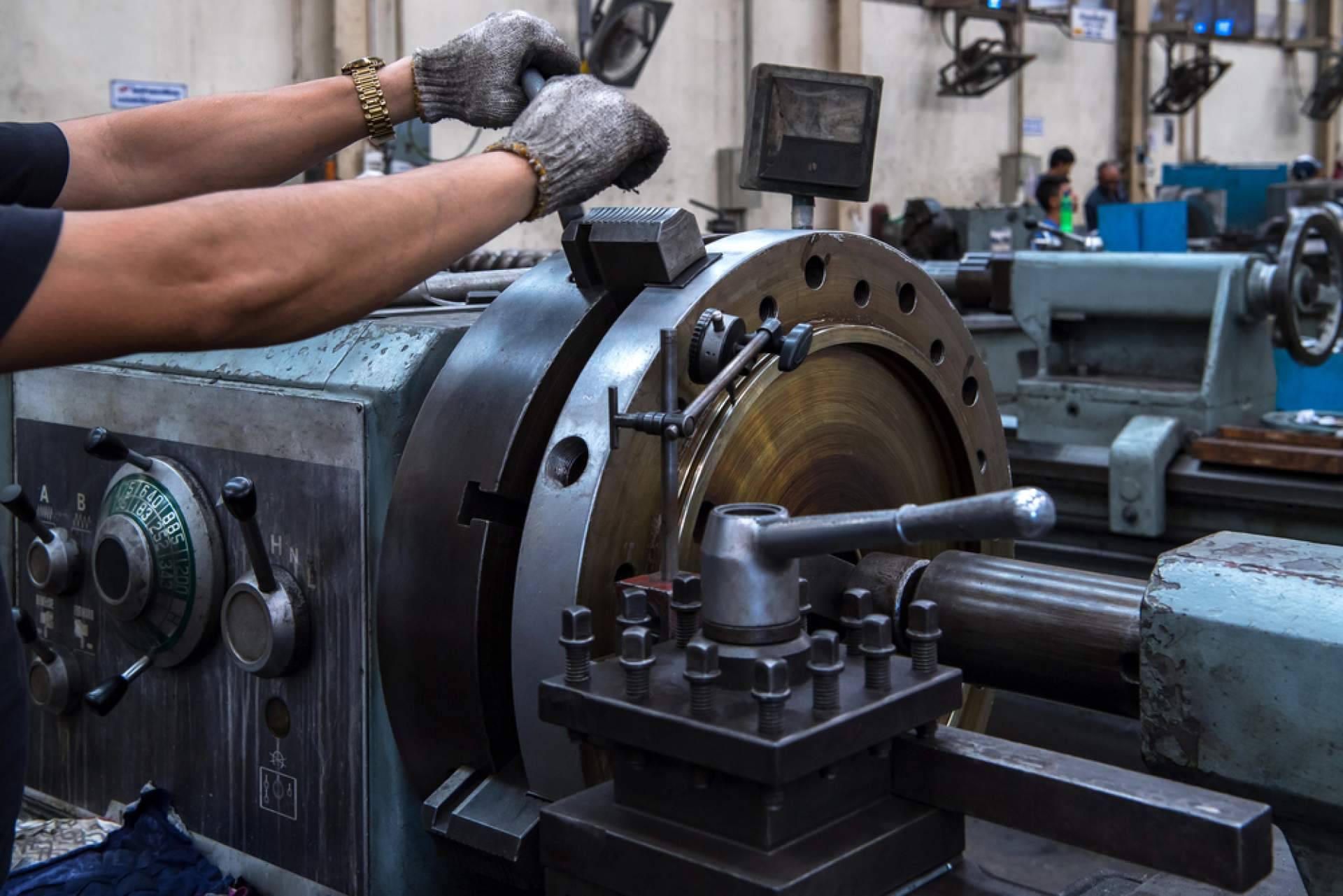 Aspectos a considerar en la venta de maquinaria industrial de segunda mano