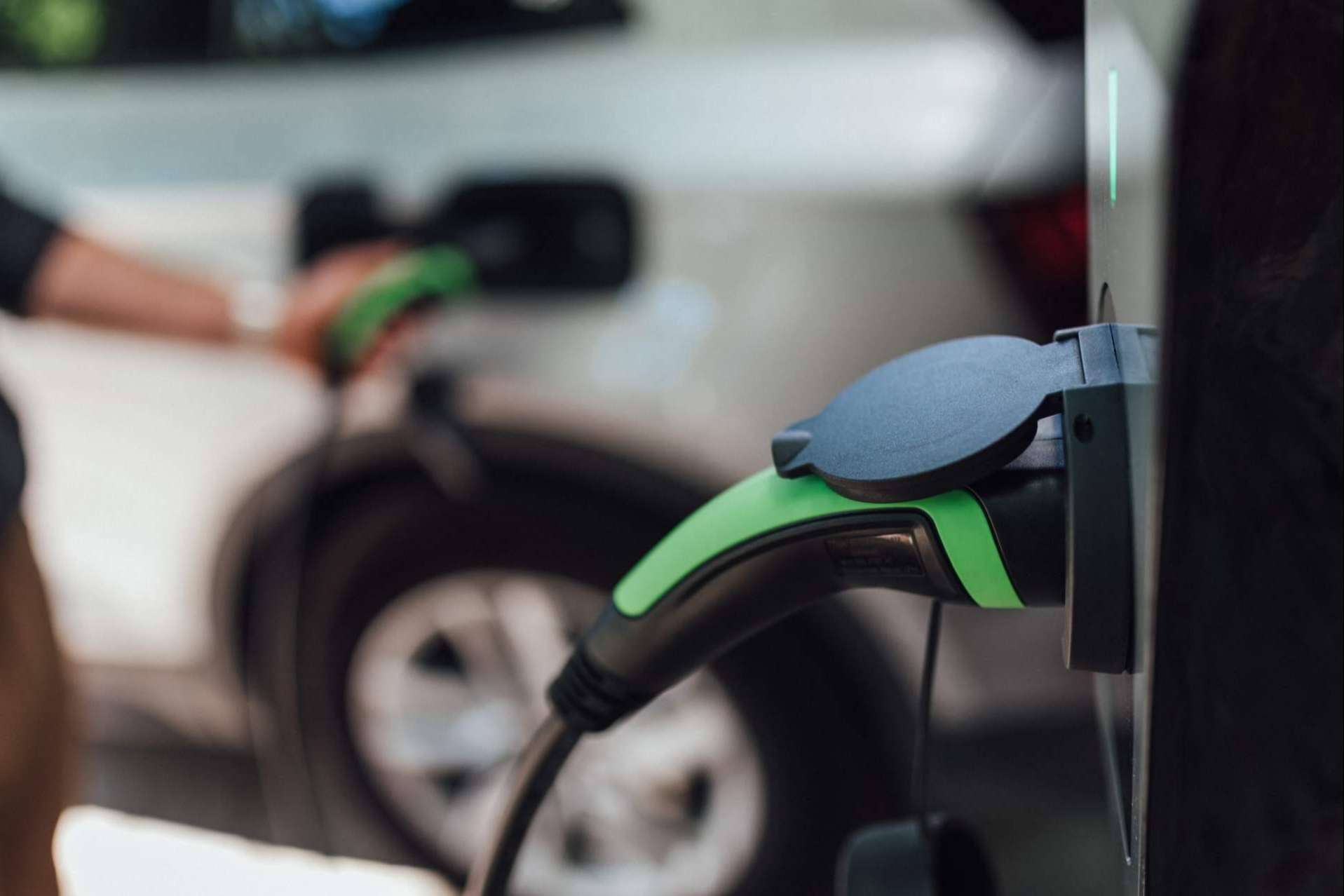 Eficientes y versátiles puntos de recarga de vehículos eléctricos en la Serie ICON