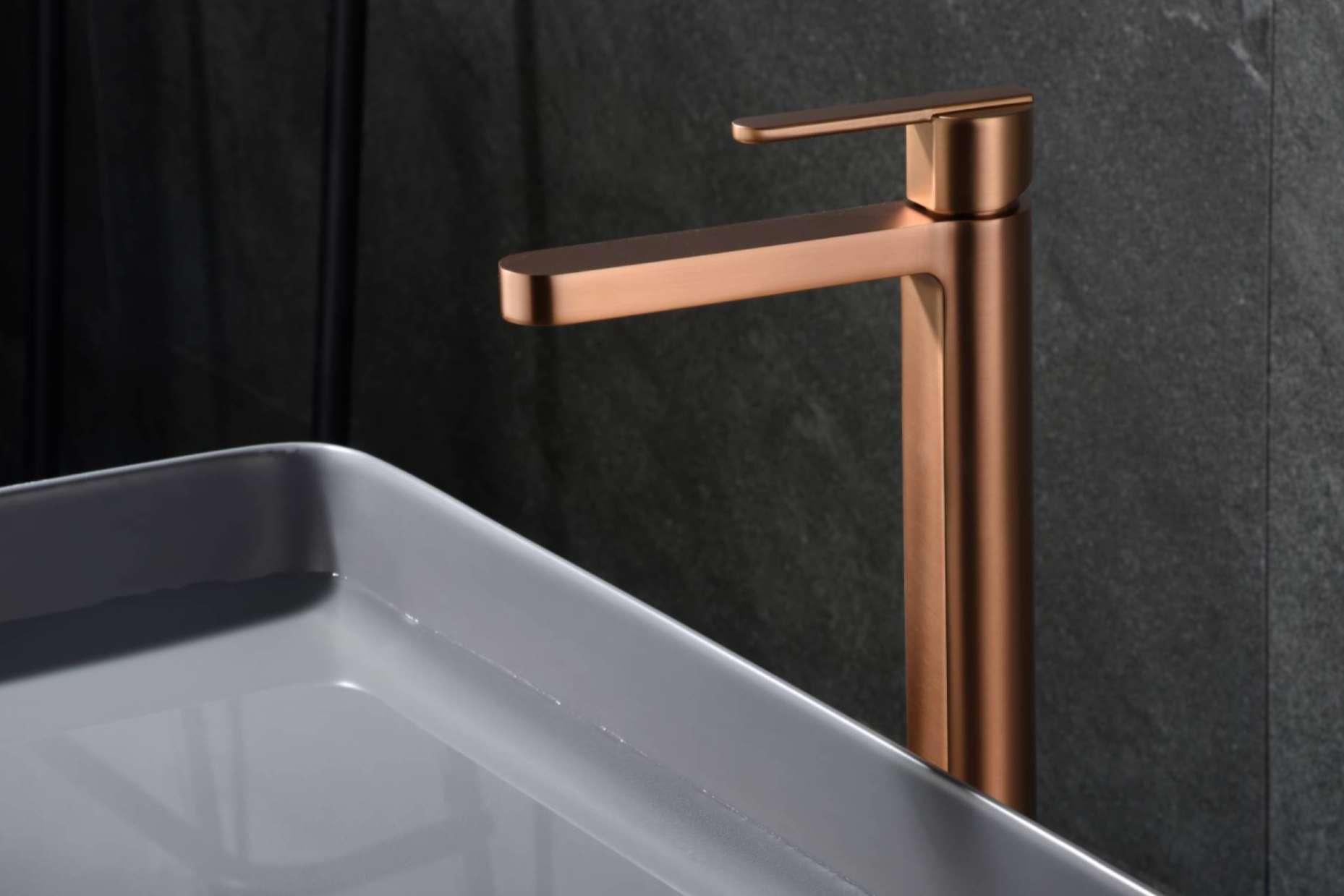 IMEX Products, elegancia y distinción que marca tendencia en colección de grifería en oro rosa cepillado