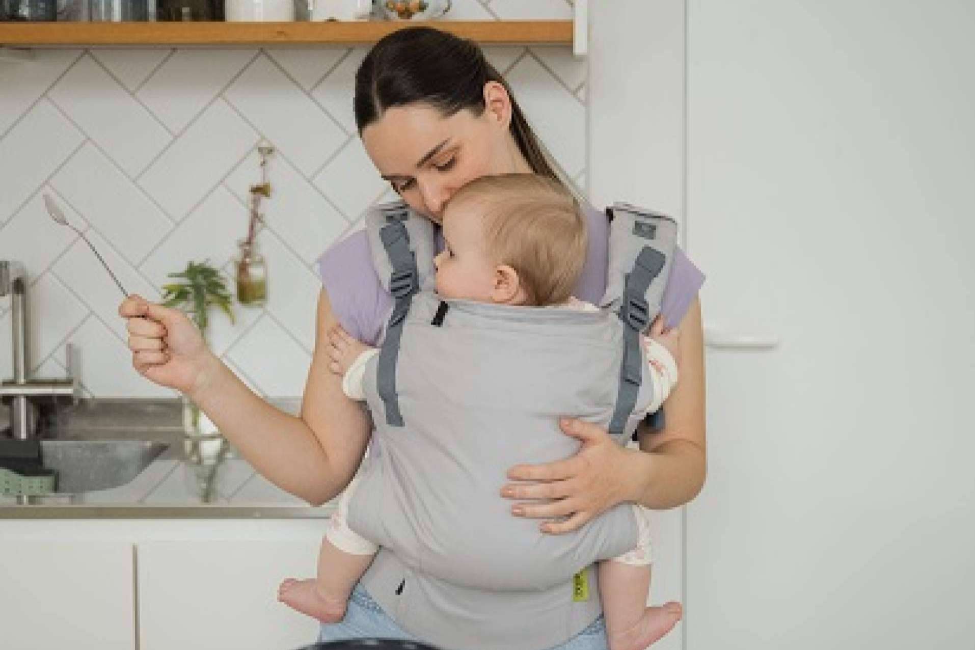 Kangura, empresa especialista en portabebés ergonómicos, explica los beneficios del porteo