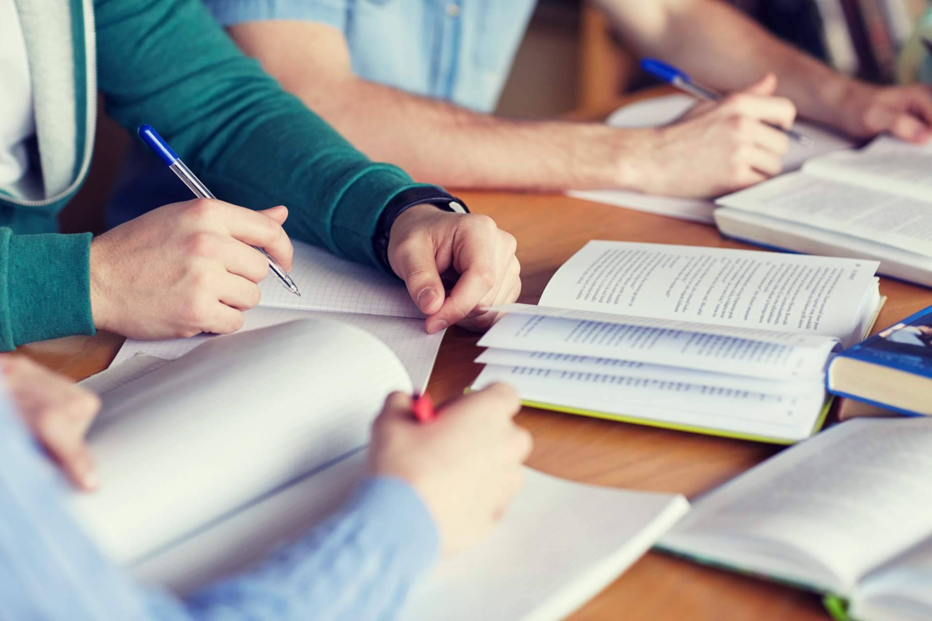 4 factores que afectan la decisión de los estudiantes al momento de alquilar pisos