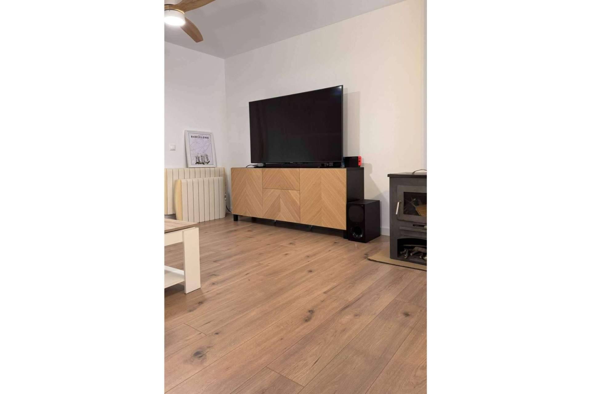 ApliService ofrece el servicio de instalación de suelos laminados vinílicos SPC en la provincia de Tarragona