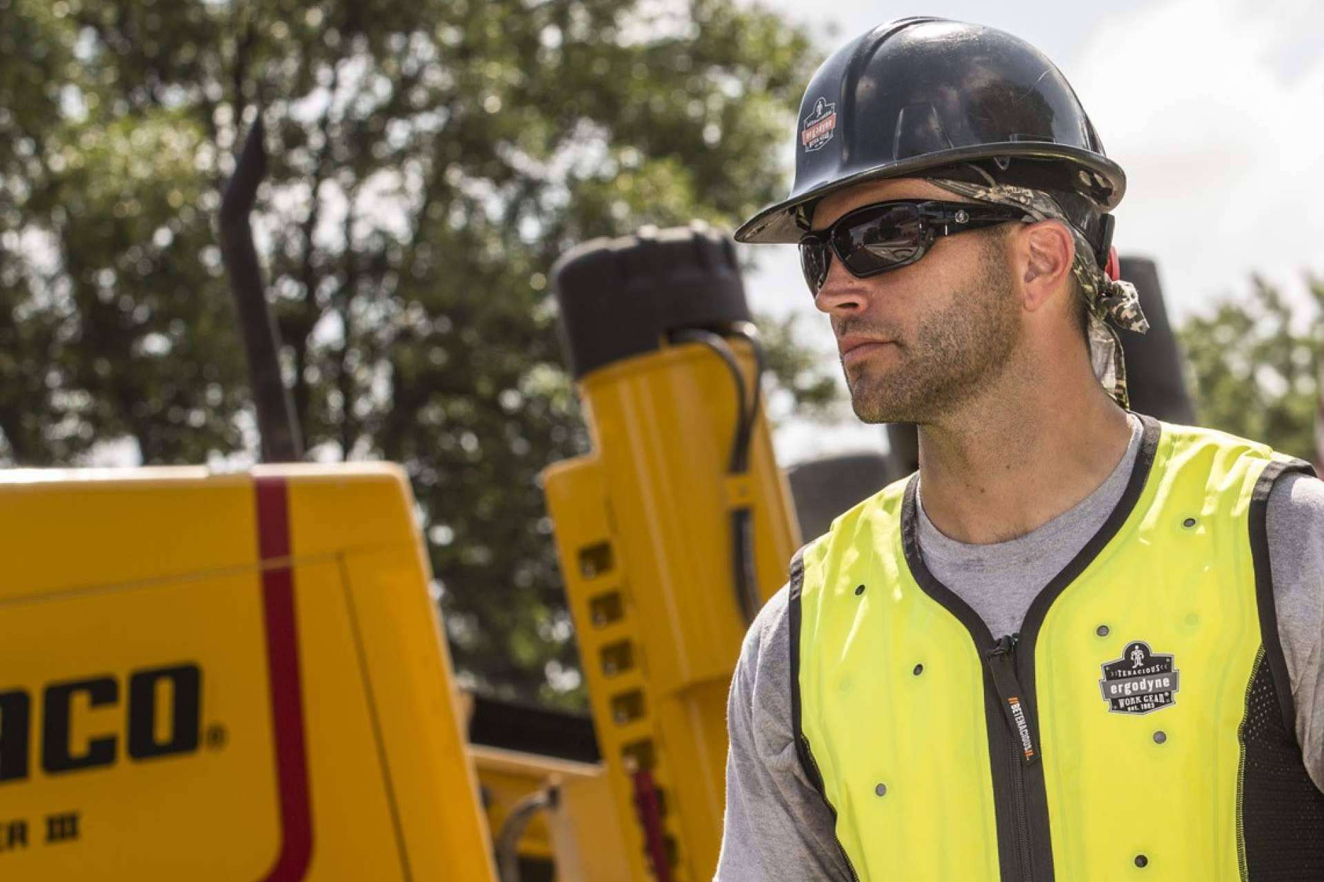 Cómo combatir el calor en entornos laborales, soluciones técnicas para evitar el estrés térmico y el golpe de calor