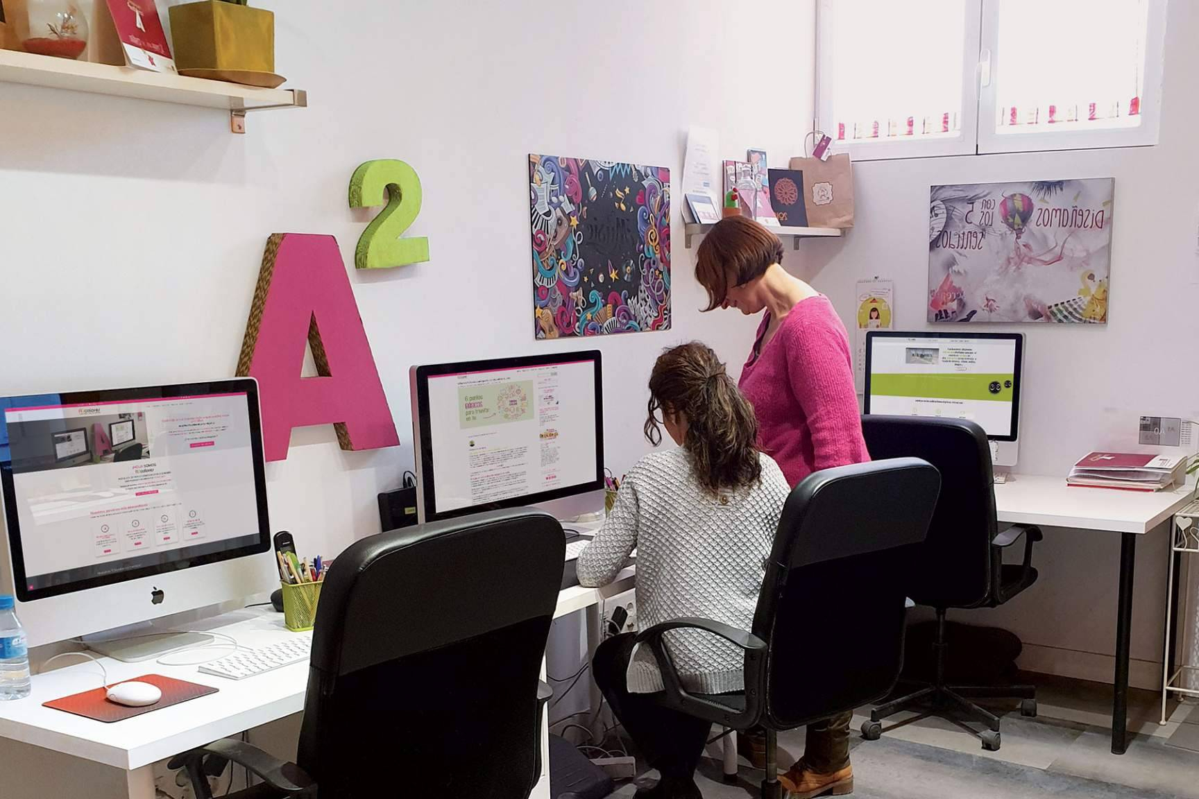 Diseño gráfico y branding para empresas, A2colores consolida su presencia como estudio en Madrid
