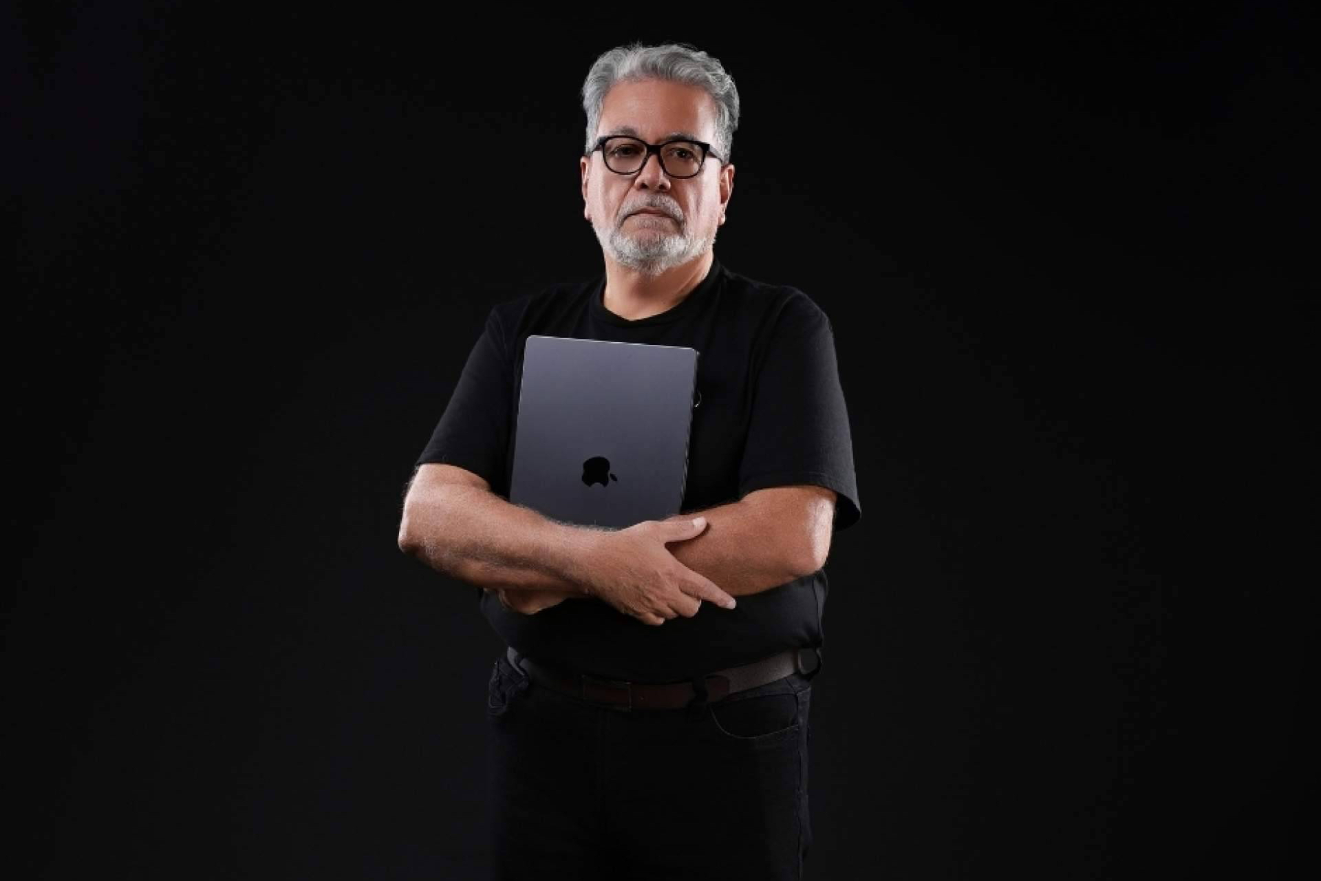 Germán A. DeLaRosa documenta su reconstrucción postraumática como modelo de evolución personal replicable