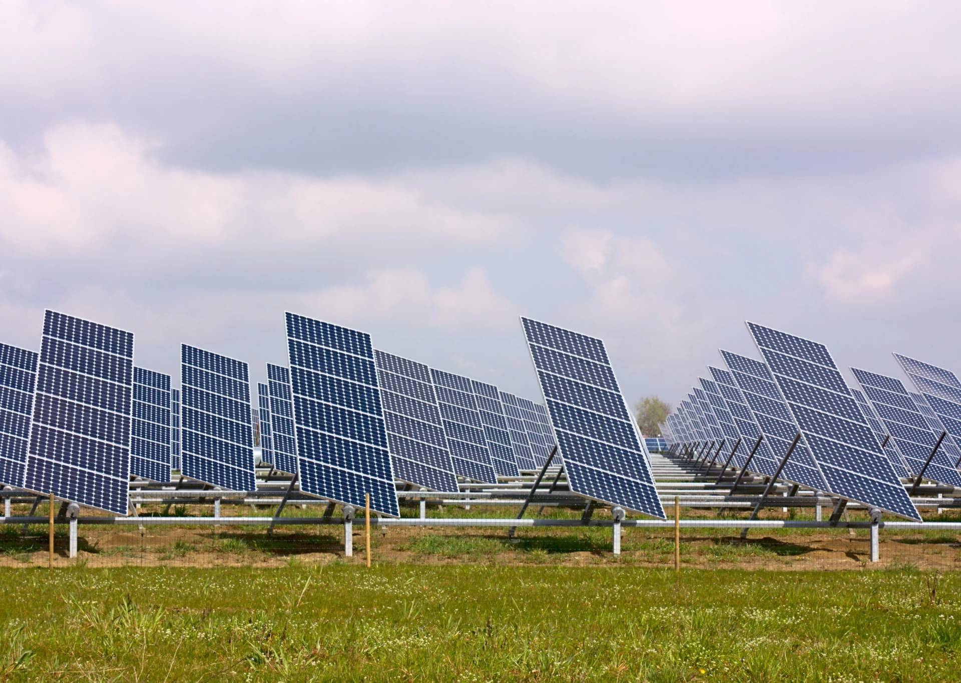 El Sol lidera la electricidad en la UE y crece la instalación paneles solares en Aragón