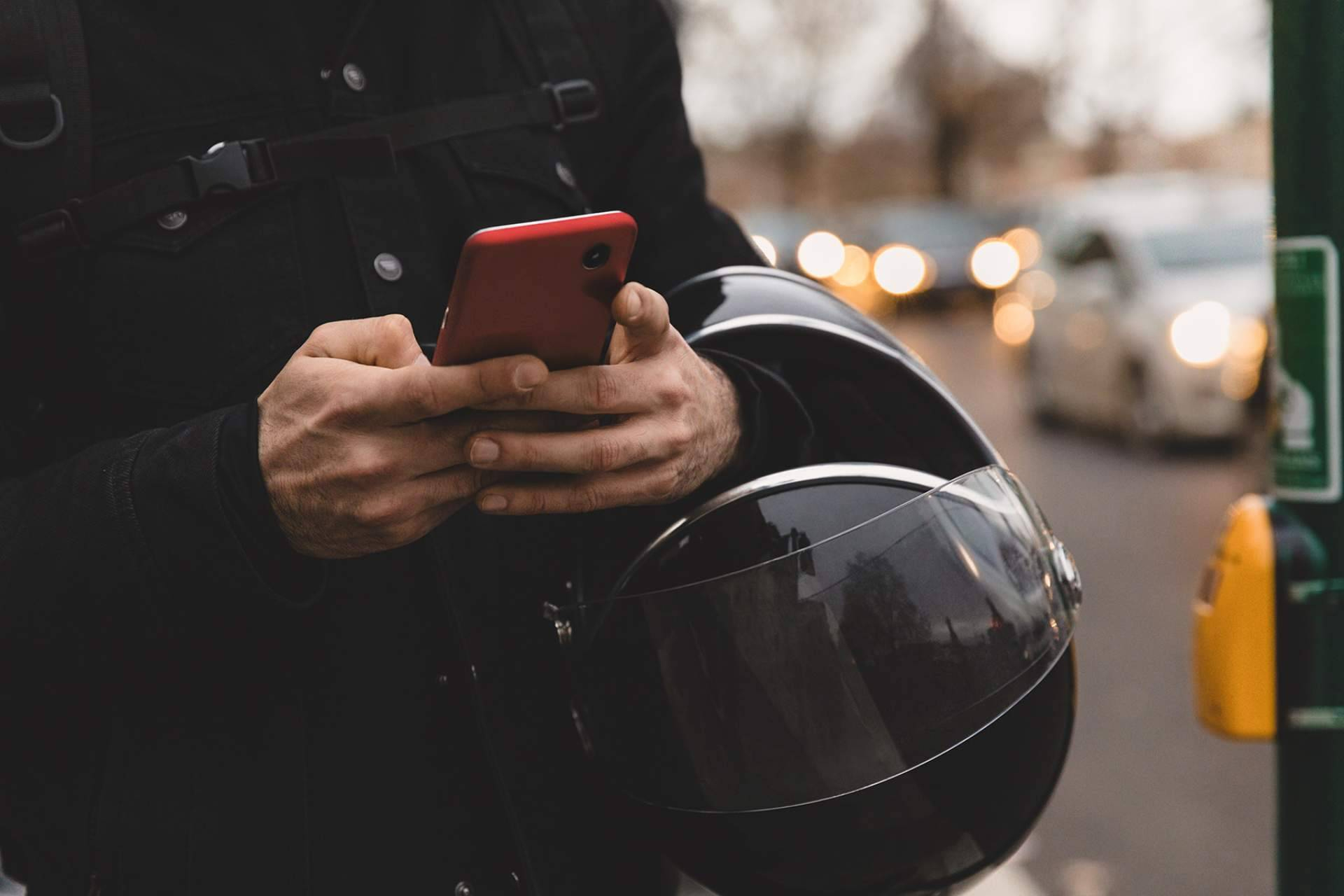 ¿Qué compañía tiene mejor atención al cliente en seguros de moto?