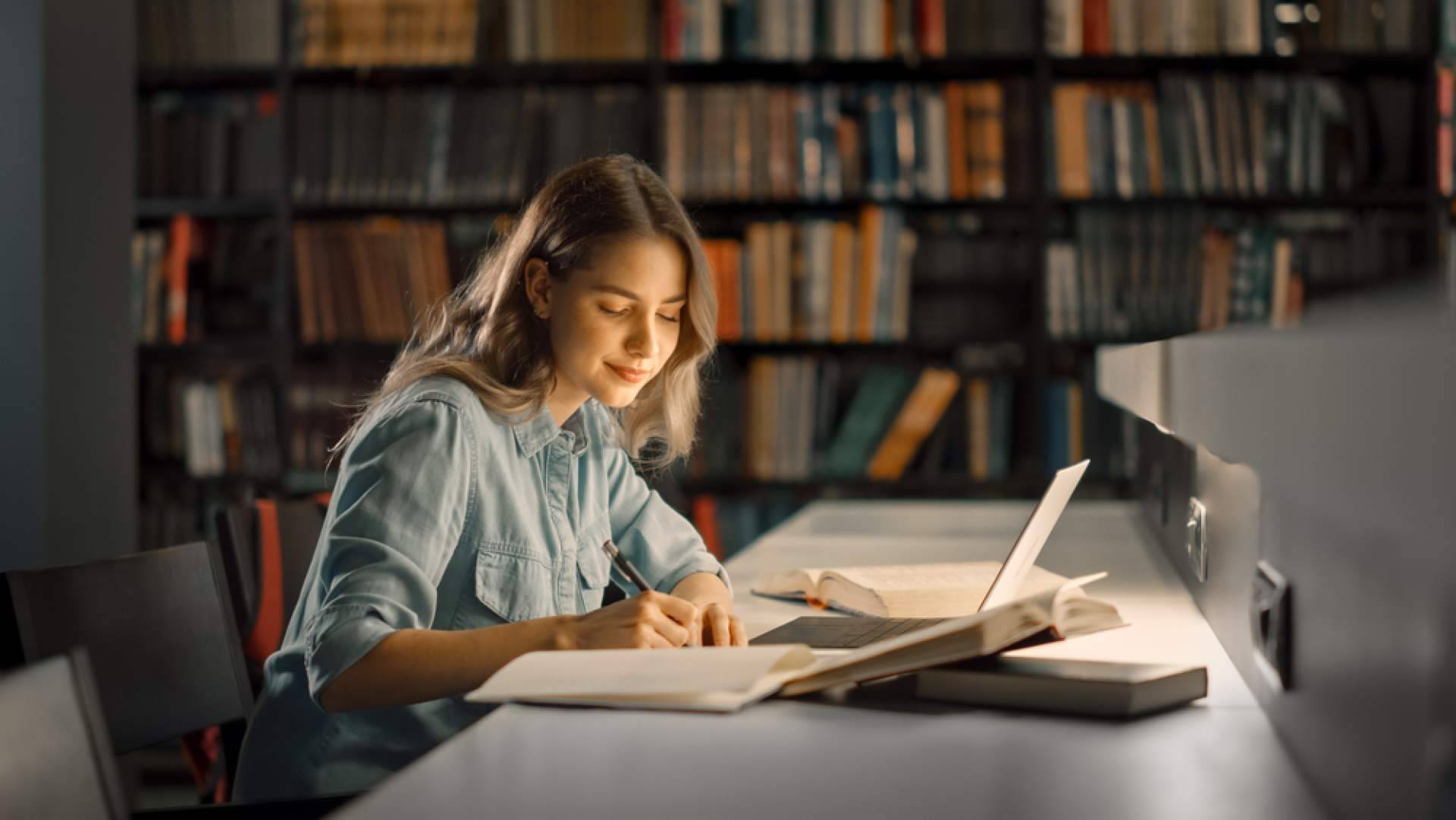 ISEB ofrece másteres online avalados por la Universidad Isabel I con metodología adaptable