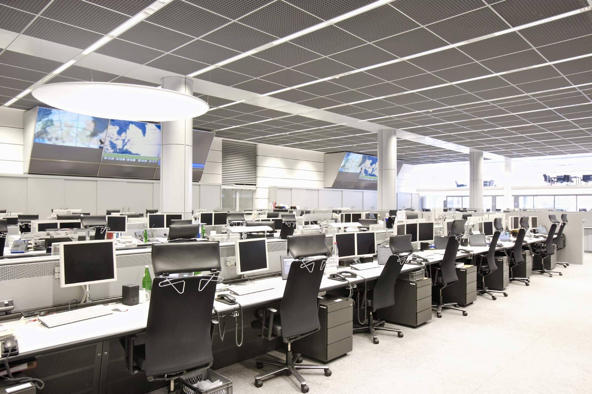 La optimización de espacios en oficinas gana peso con muebles de oficina y ordenadores reacondicionados