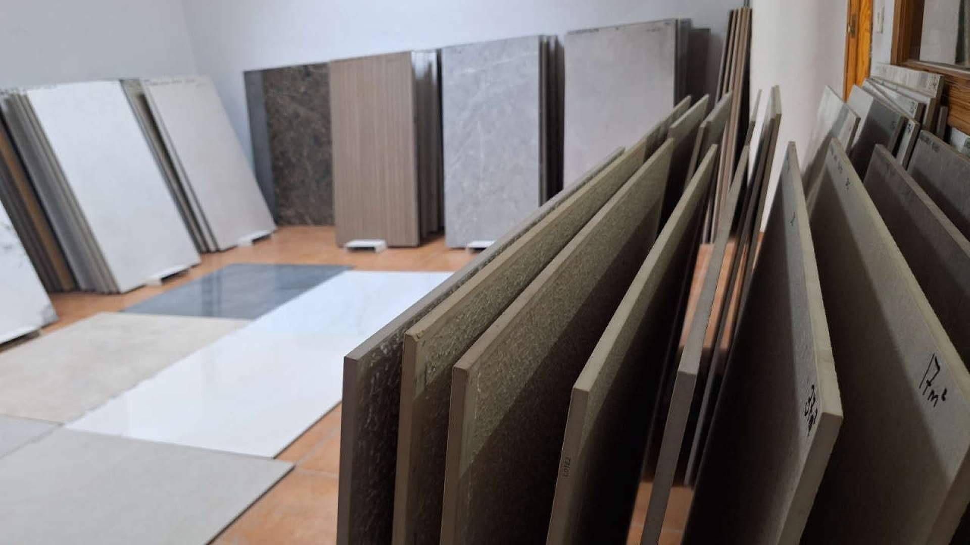 Artegres se consolida como referente en azulejos outlet multimarca con descuentos de hasta el 70%