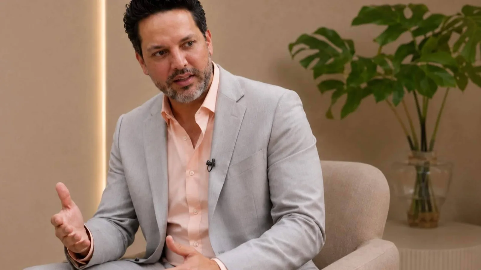Más allá de la cara Ozempic, la reflexión del Dr. Máximo Evia sobre salud, belleza y hábitos